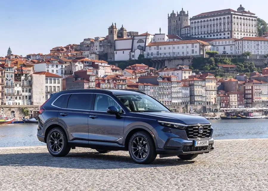 Canyon River Blue Metallic Honda CR-V Sport Hybrid