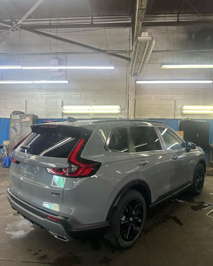 Urban Gray Pearl CR-V Sport Hybrid With Black Alloy Wheels