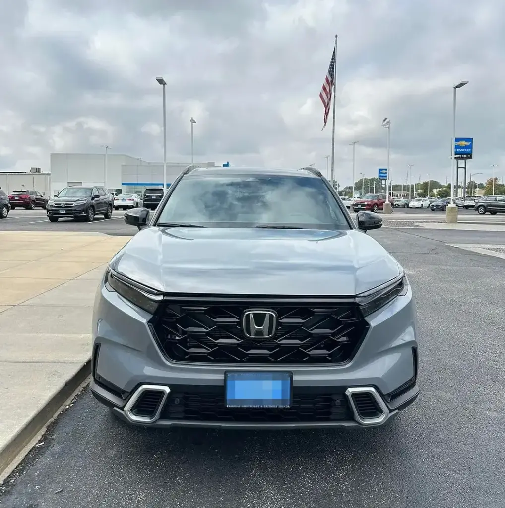 Urban Gray Pearl CR-V Sport Touring Hybrid Front Grille