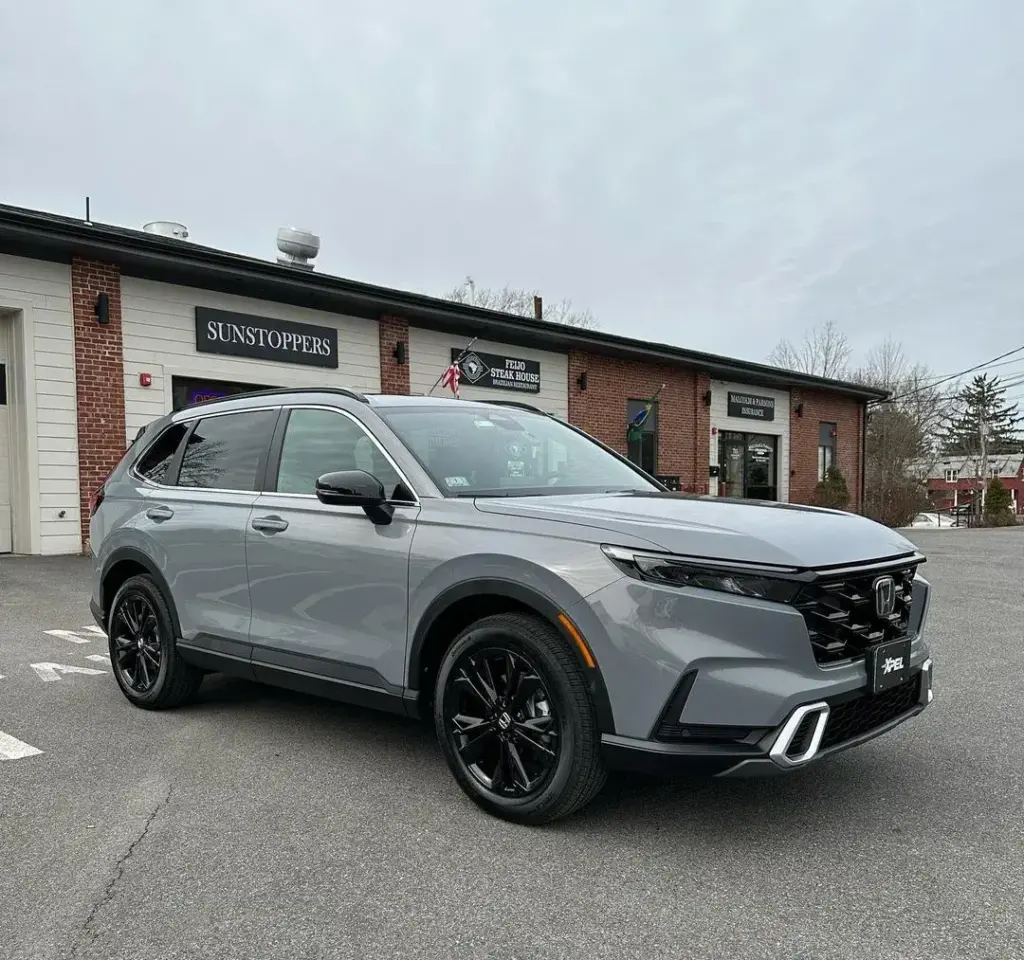 Urban Gray Pearl CR-V Sport Touring Hybrid With Alloy Wheels