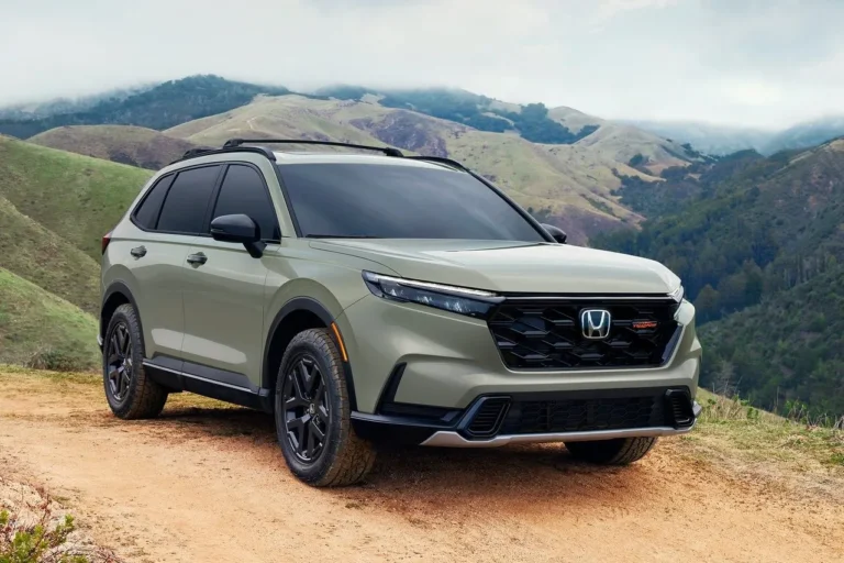 Rugged Concept With Ash Green Metallic Honda CR-V