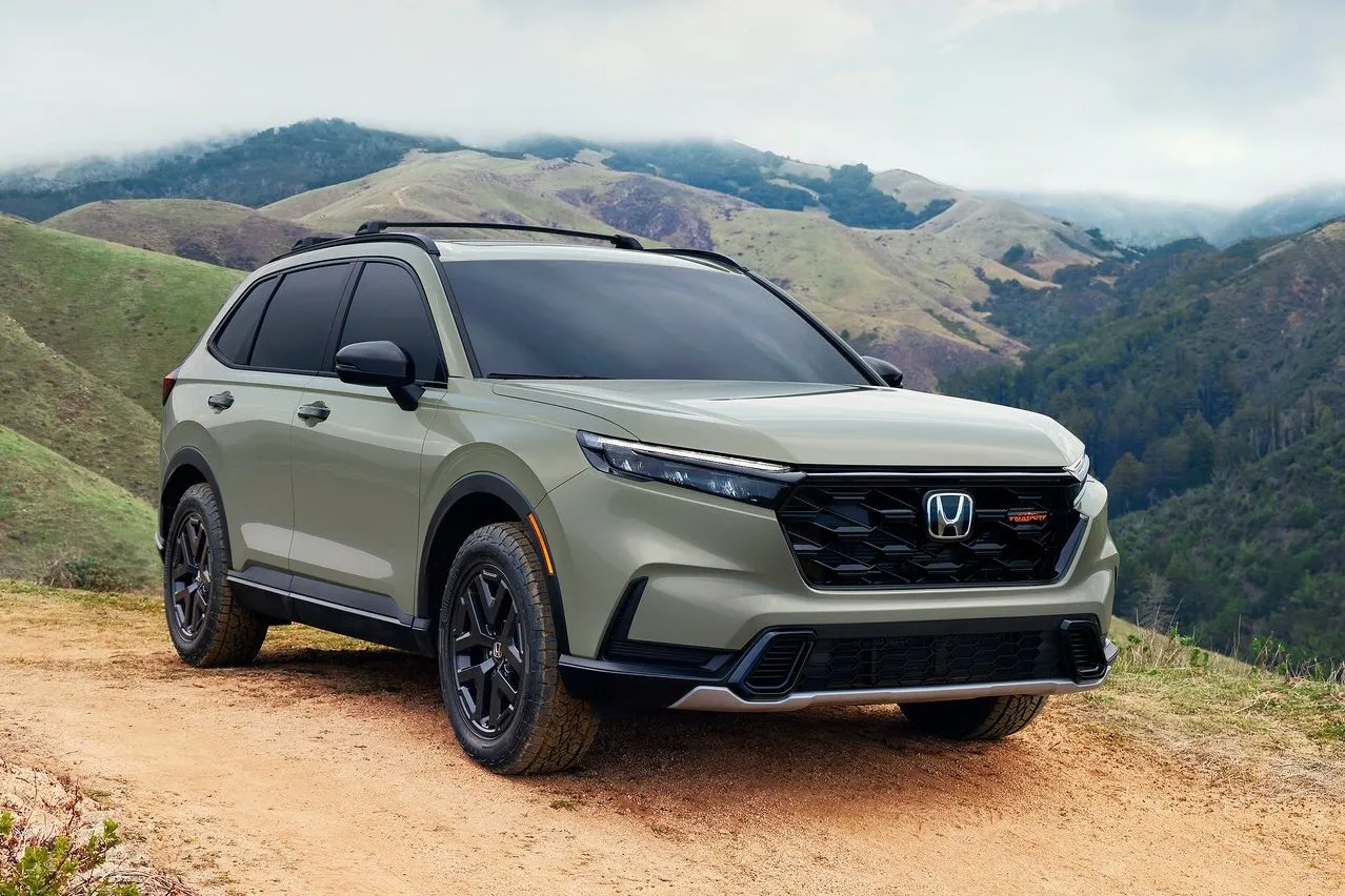 Rugged Concept With Ash Green Metallic Honda CR-V