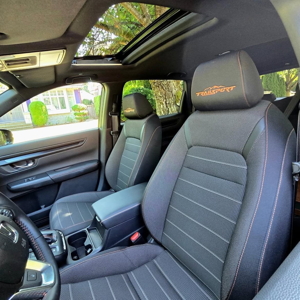 Honda CRV TrailSport Interior With Black Cloth Material